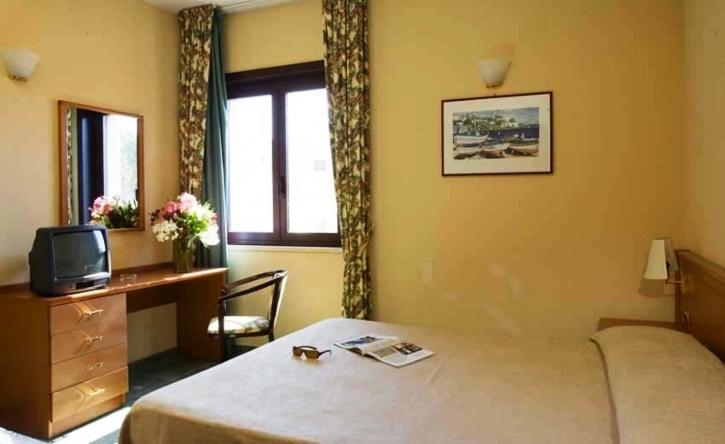 Conte Di Cabrera Hotel Club 포쟐로 외부 사진